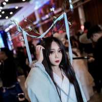 奶彬