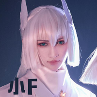 小F