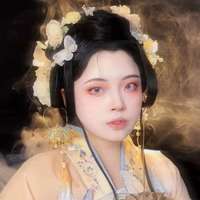 鹿里真茗